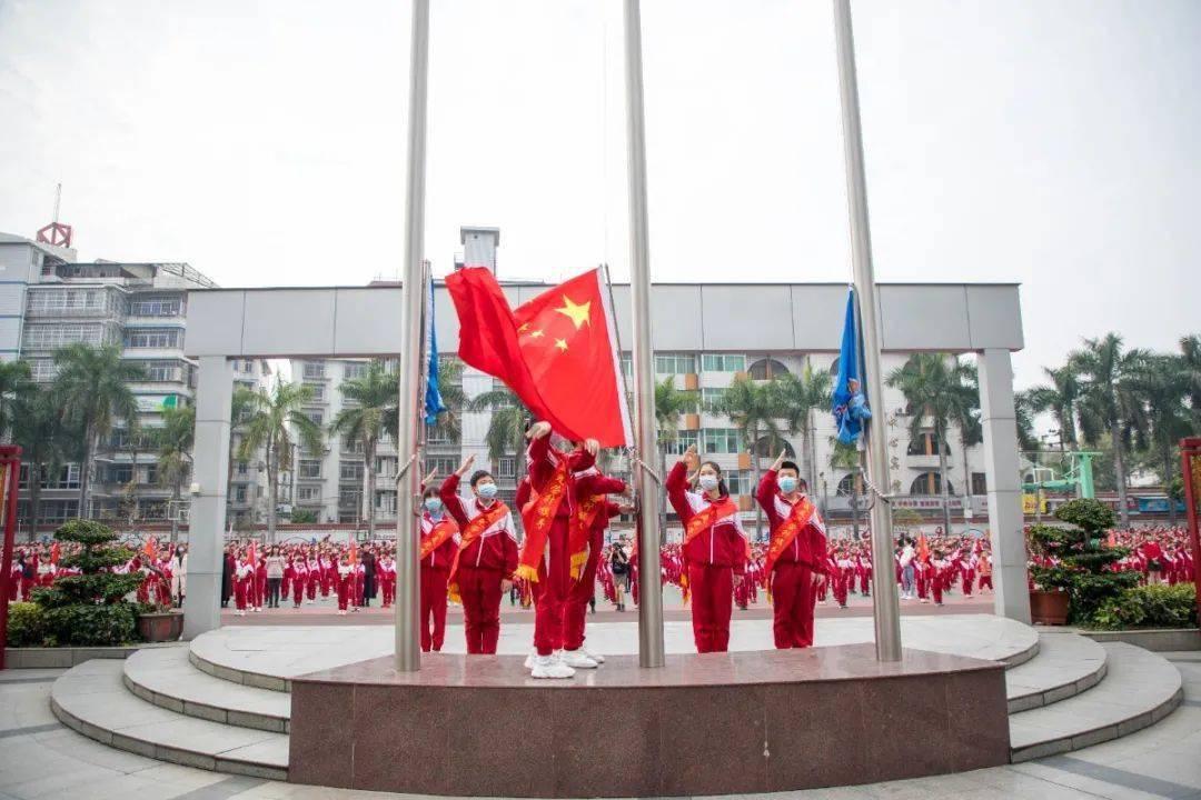 闺蜜的时尚对决